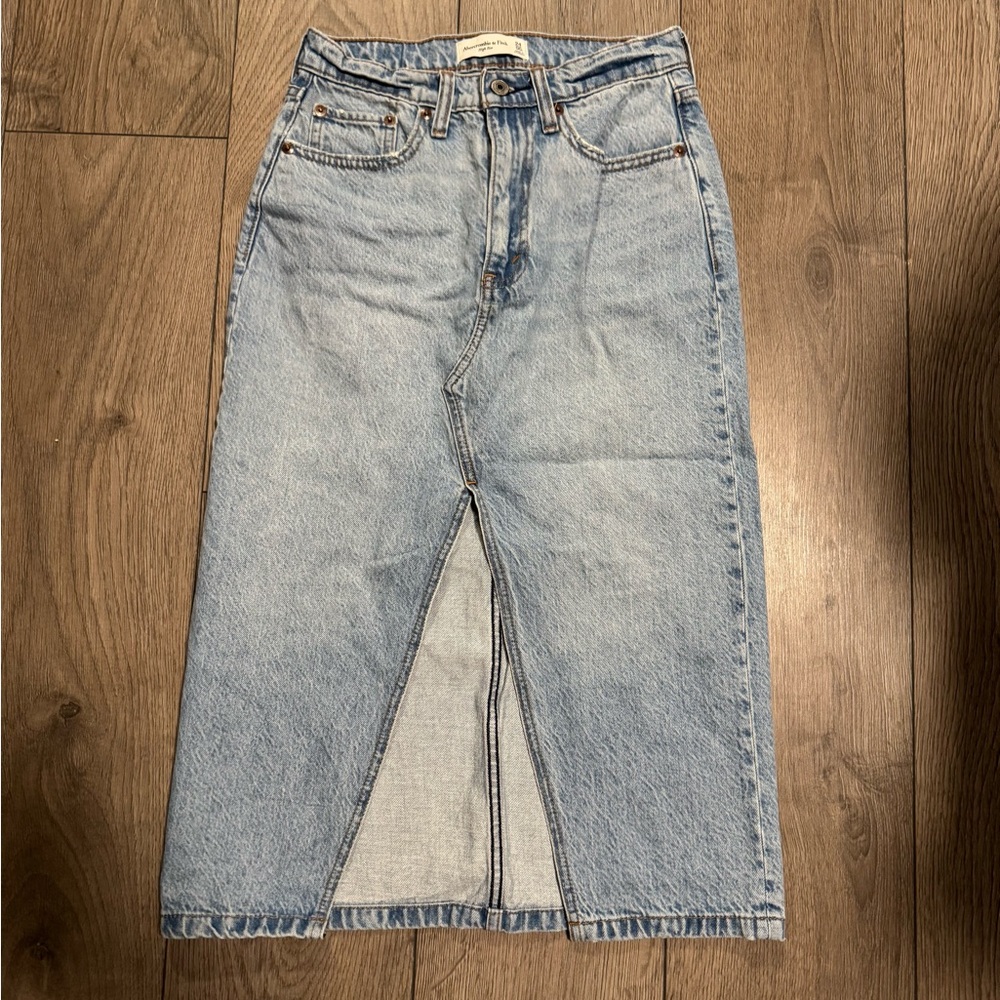 Abercrombie & Fitch Denim Midi Skirt